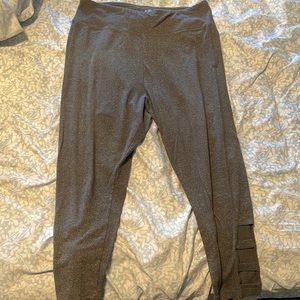 Grey high rise yoga capris
